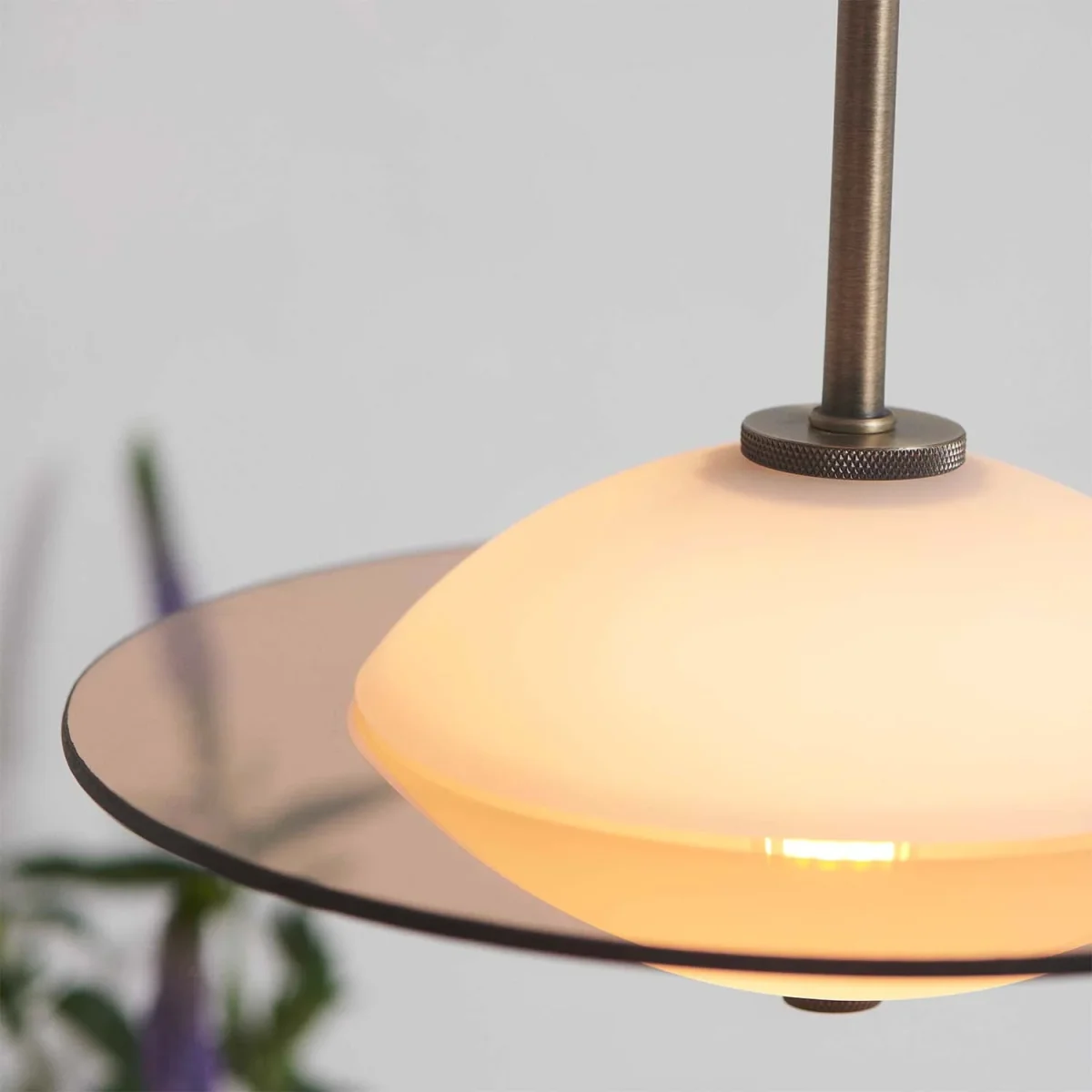 ORBIT - Suspension cuisine vintage soucoupe en verre – Image 4